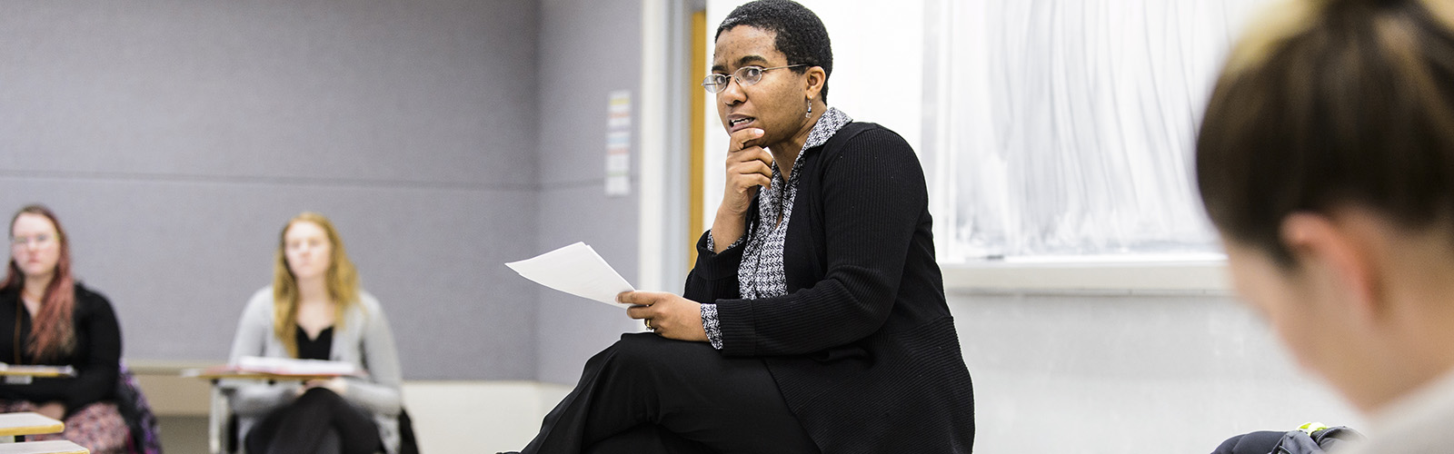 Keisha Lindsay having a discussion with students